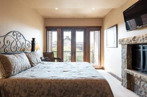 Juniper Landing 103 - 3 Bed - image 9