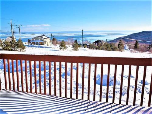 Maison Accueillante - Spa, fleuve et montagnes! in Petite-Riviere-Saint-Francois (QC)