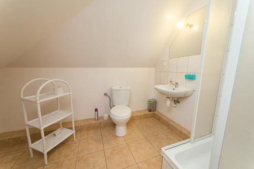 3 twin beds