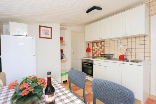 Apartments with a parking space Pisak Omis - 16239 - image 4