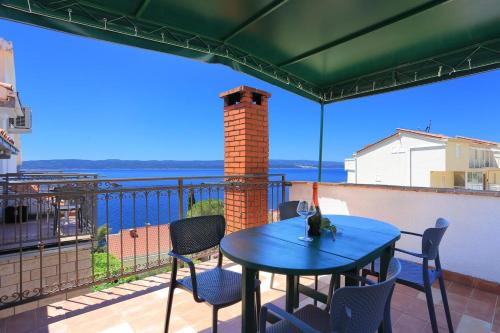 Apartments with a parking space Pisak Omis - 16239 - image 7