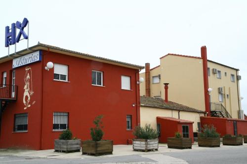 Hostal Asturias - image 13