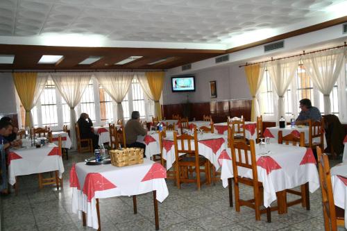 Hostal Asturias - image 4