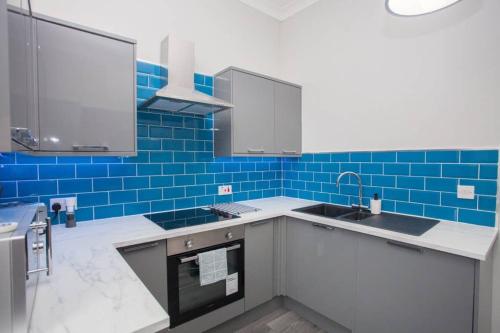 المرافق, The Warwick Apartment in Greenock