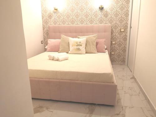 Domus Leone Tre – Naples, CO