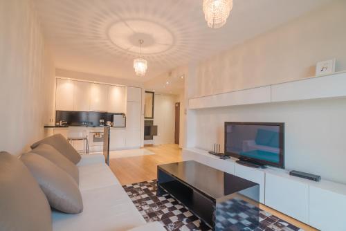 Platinum Towers Hotel Apartments - image 12