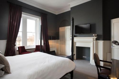 Bell Hotel