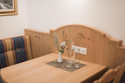 Park Hotel Villa Etschland Room Type - Junior Suite with Balcony and Mountain View Park Hotel Villa Etschland Room Type - Junior Suite with Balcony and Mountain View
