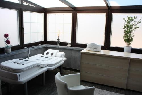 Villa Hotel (Adults only) - image 14