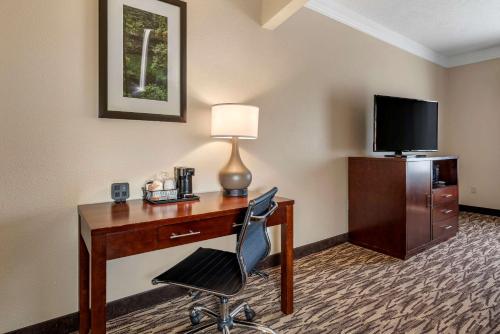 Comfort Suites Airport Salem