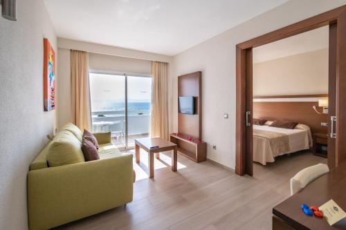 Luxury and Comfort in Majorca's Financial Center: Book Your Stay at Hotel Condesa