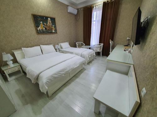 Ideal hotel Room Type - Superior Triple Room