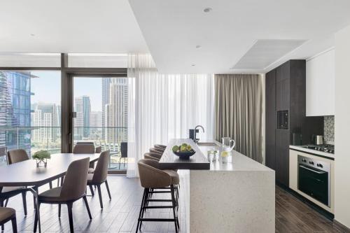 ห้องครัว, จูเมราห์ ลิฟวิ่ง มารีนา เกท โฮเทล (Jumeirah Living Marina Gate Hotel) near ดูไบมารีนา