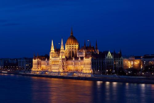 Facilities, Boutique Hotel Victoria Budapest near Shoes on the Danube Bank