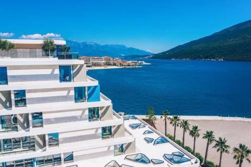 Entrance, Carine Hotel Kumbor Superior in Herceg Novi