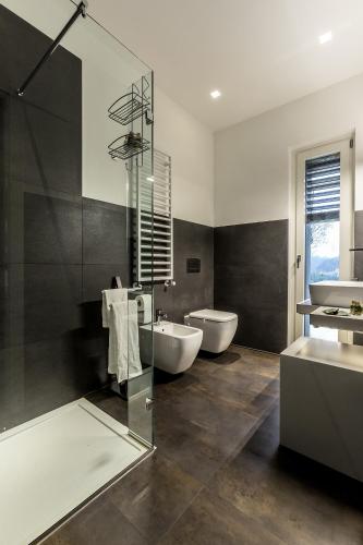 Three-Bedroom Villa image 8