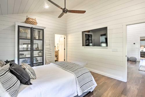 Blue Ridge Cottage Modern Solace in the Mountains in Blue Ridge, USA
