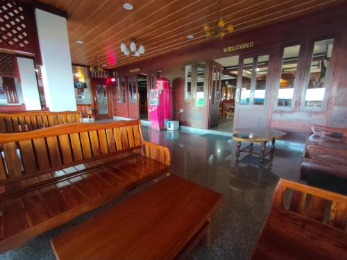 Riverfront Hotel Mukdahan