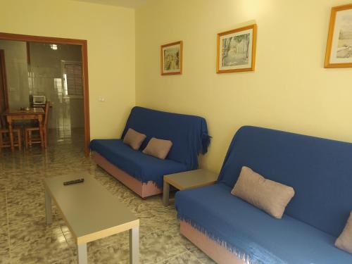 2 bedrooms, 4 beds
