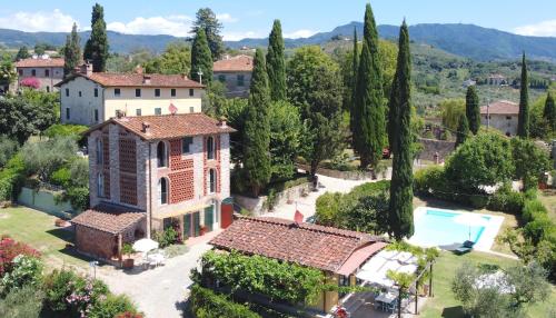  Podere Farinello, Pension in Lucca