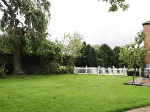Ash Tree Lodge - image 3