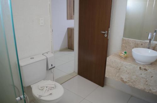 Aram Ouro Branco Hotel Aram Ouro Branco Hotel is conveniently located in the popular Ponta da Terra area. The property offers a wide range of amenities and perks to ensure you have a great time. Service-minded staff will we