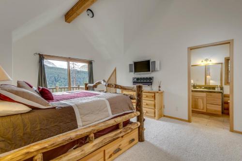 Hideaway Cabin - image 3