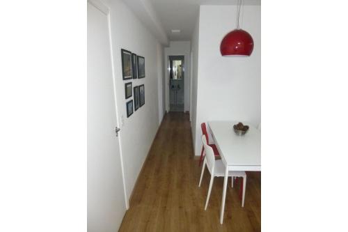 Aconchegante Apartamento em SJC - AR CONDICIONADO -WIFI 240 M