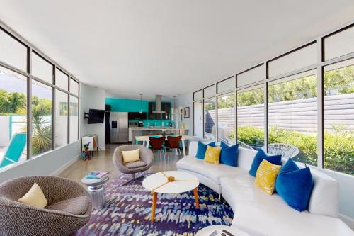 The Aluminum House - image 2