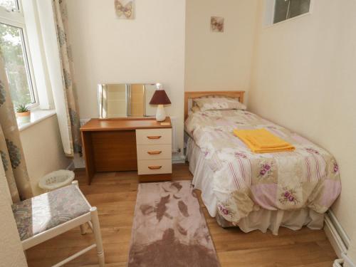 Bangor Cottage - image 14
