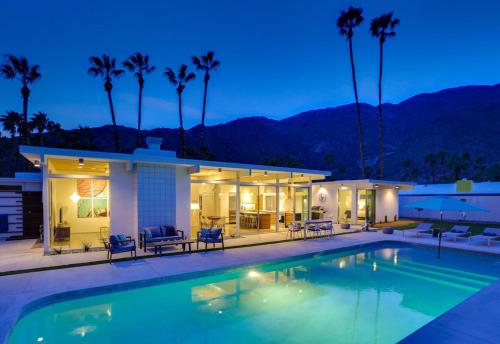 Palm Springs Regal Contemporary Permit# 4106 in Palm Springs, USA