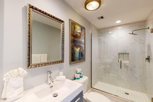 Palm Springs Modern Beauty - image 6