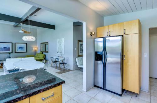 Sun and Fun Vacation Rental - image 7