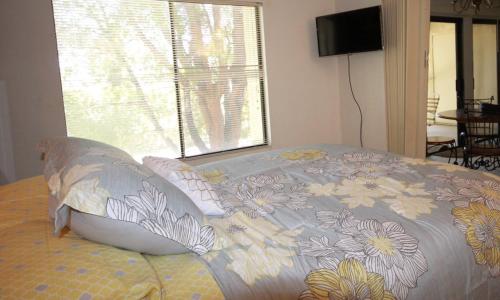 Riviera Garden Villa - image 4
