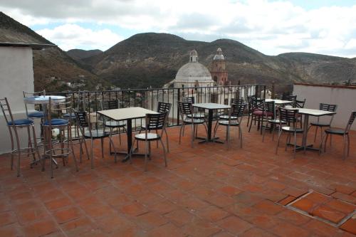 Hotel Noche Azul in เรอัล เด กาตอร์เซ