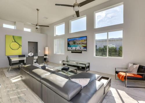 Modern Distinction in South Palm Springs
