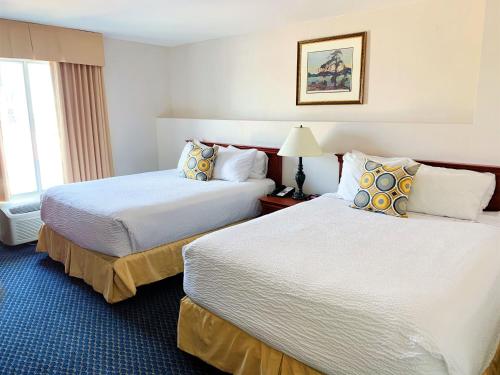 Days Inn by Wyndham Niagara Falls Centre St. By the Falls