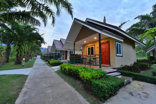 Balcony/terrace, Katathong Golf Resort & Spa in Phang Nga