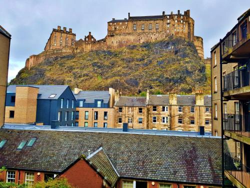 amazing apartments - Websters Land - Castle View, Edinburgh (photo 9)