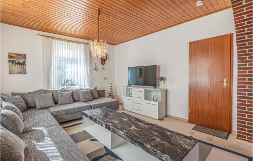 Awesome home in Friedrichskoog with 4 Bedrooms and WiFi
