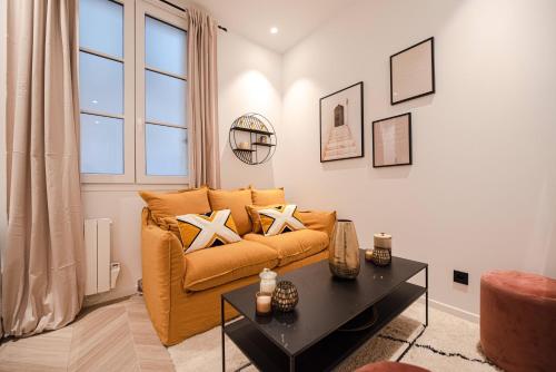 Lovely Home in Champs Elysées - With AC