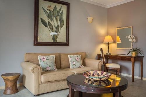 Balhambra Suites - Adults Only - image 3