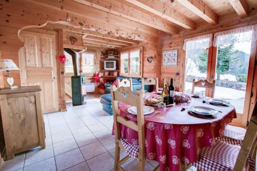 Chalet Shabine gîte à louer Taninges