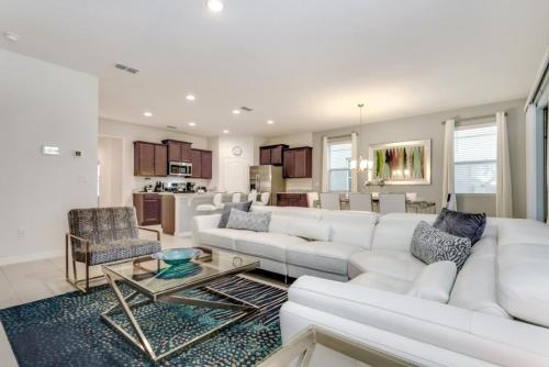 You have Found the Perfect 6 Bedroom Villa on Solterra Resort Orlando Villa 3689 - image 7