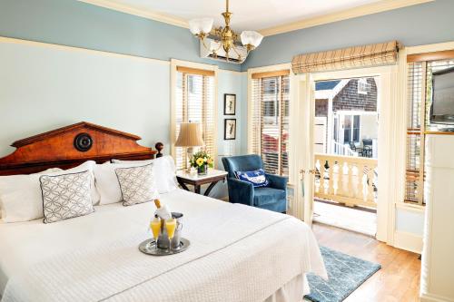 King Room with Pool View