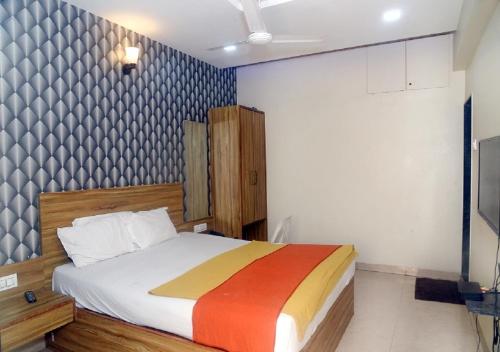 Radhika Hotel