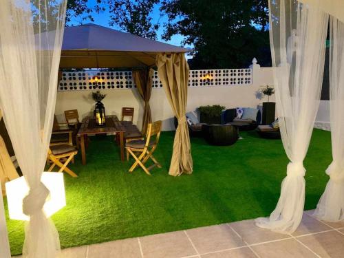  Lilo 30, Only Families, Puy du Fou in Olías del Rey