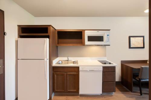 WoodSpring Suites Plano - North Dallas - 주방