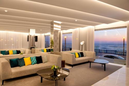 ห้องส่วนกลางสำหรับนั่งเล่น/ดูทีวี, โรงแรมคริสตัล วิเอรา ปรายา แอนด์ สปา (Hotel Cristal Vieira Praia & Spa) in วีรา เดอ เลเรีย