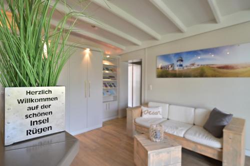 Lobby, Hotel- & Ferienanlage Kapitans-Hauser Breege in Breege